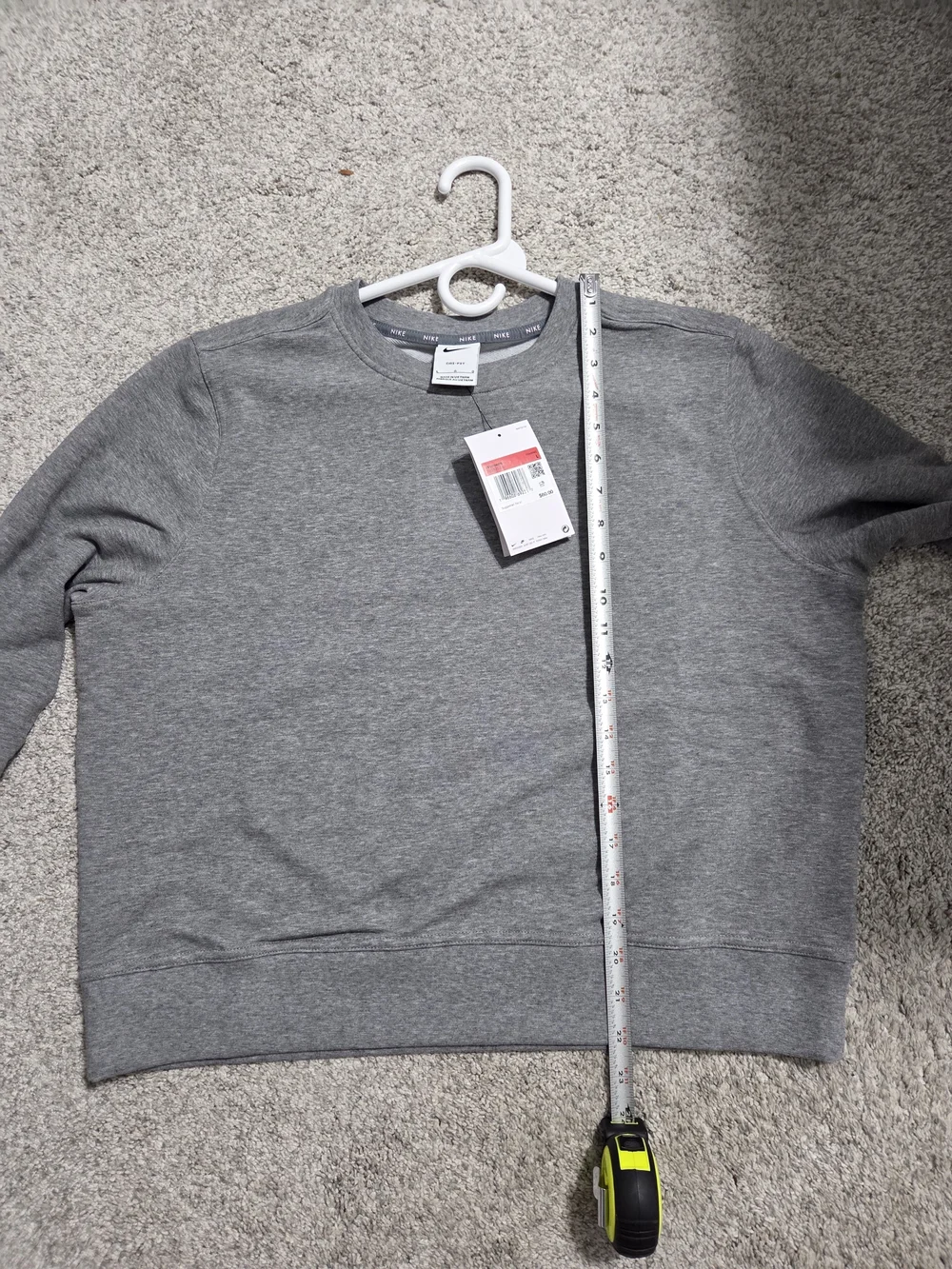Nike Women’s Grey Crewneck Pullover Sweatshirt NWT
